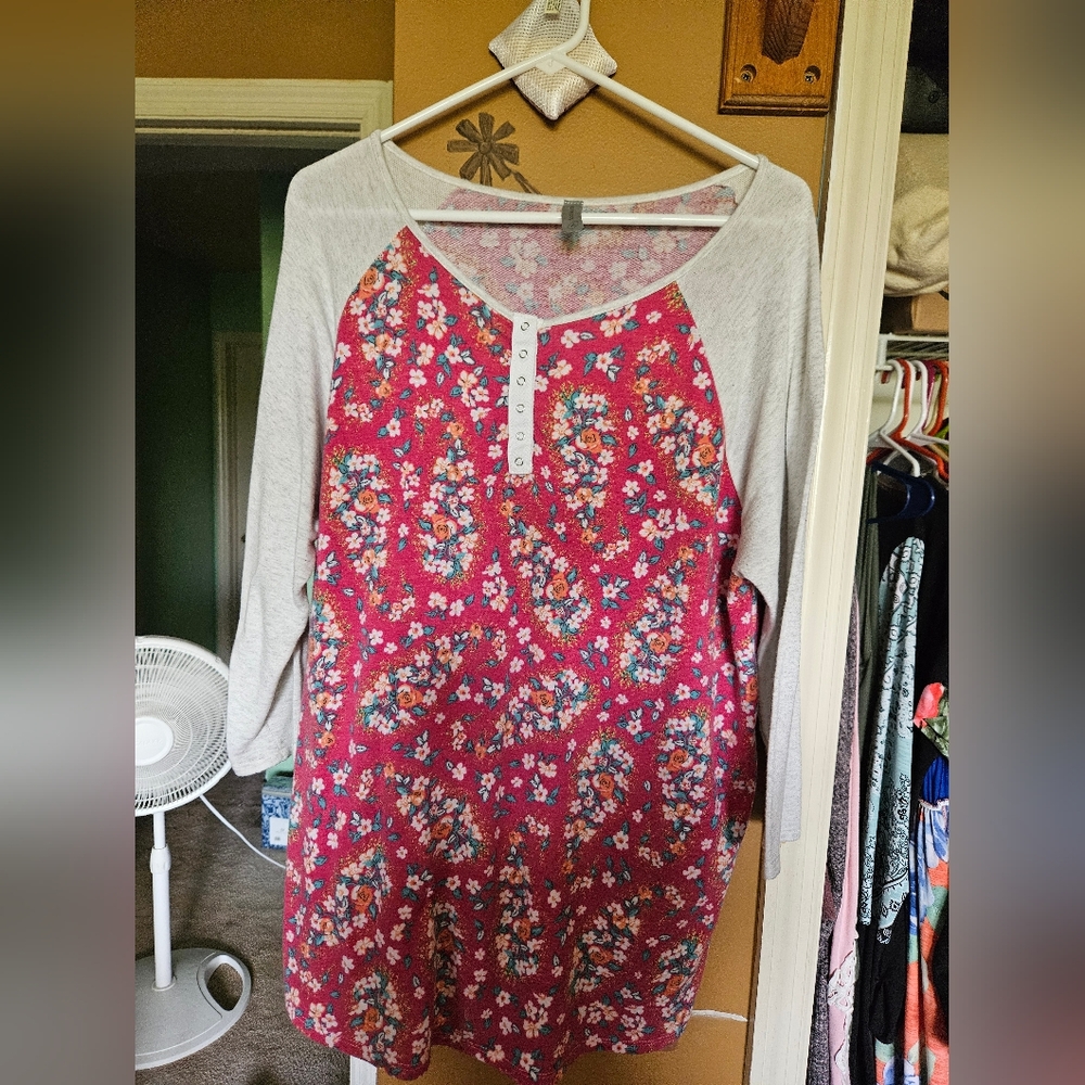 3/4 length top